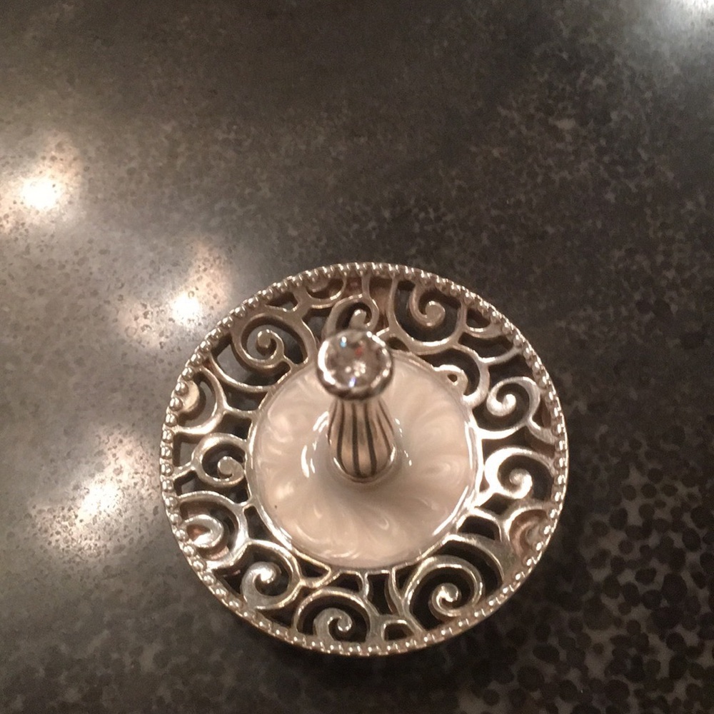 Brighton ring holder.